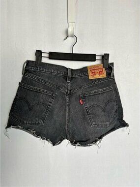 Levi’s 4 Button High Rise Cutoff Shorts